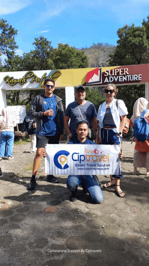 Ciptasarana Premium car Rental Bandung - with profesional driver Banner